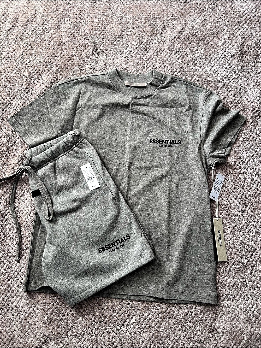 Fear of God Essentials T-shirt and shorts set (XS) Dark Oatmeal Color way
